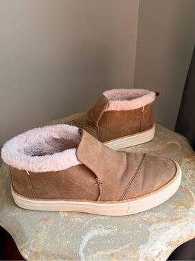 Toms Paxton Women’s 10 Cow Suede Fur Lined Brown Suede Slip-On Shoes